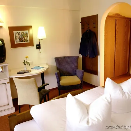 Maximilian 3* Reutte