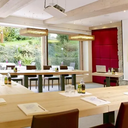 Maximilian Szálloda