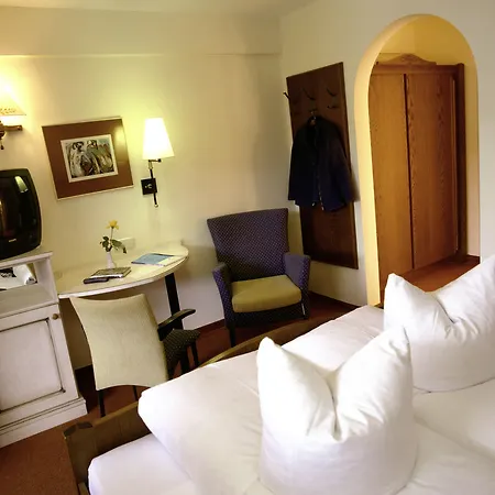 Hotel Maximilian 3*
