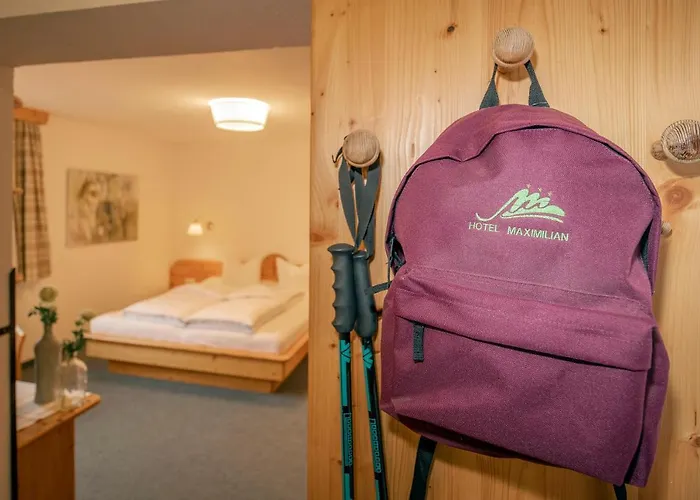 Отель Maximilian