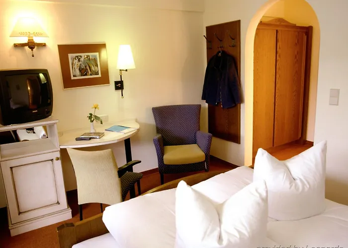 Maximilian 3* Reutte