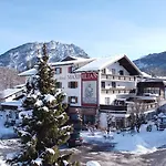 Hotel Maximilian 3*