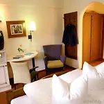 Maximilian 3* Reutte