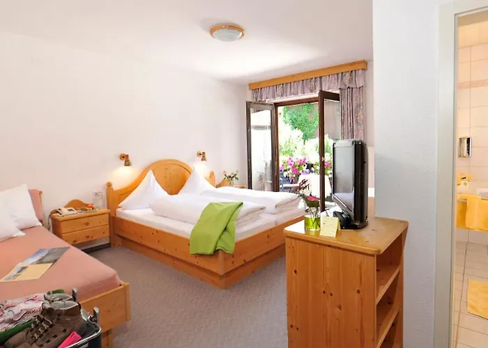 Hotel Maximilian Reuthe