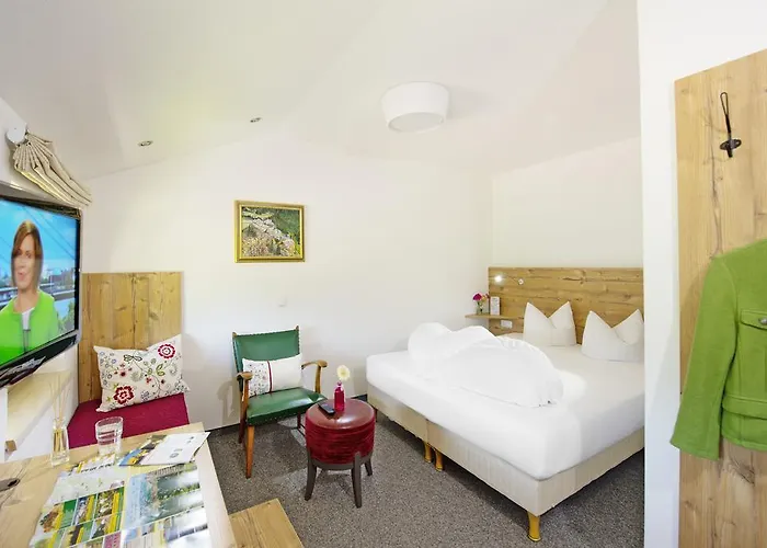 Hotel Maximilian Reuthe